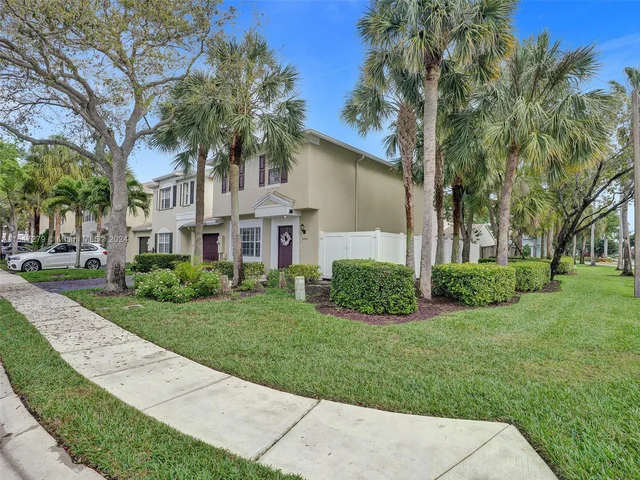 6002 Harbor Isle Way # 513, Tamarac FL 33321