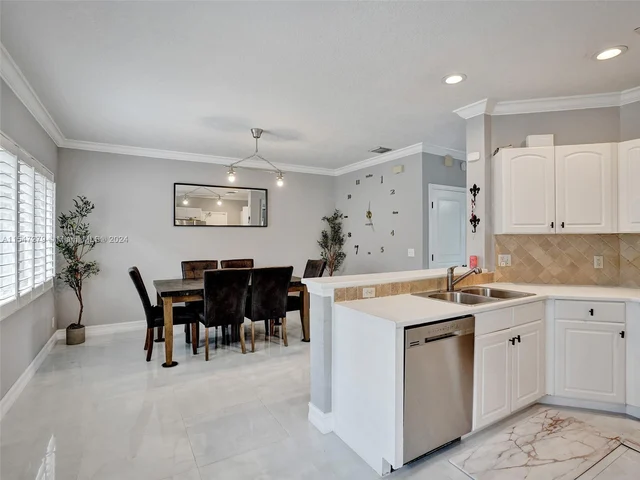 6002 Harbor Isle Way # 513, Tamarac FL 33321