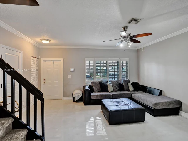 6002 Harbor Isle Way # 513, Tamarac FL 33321