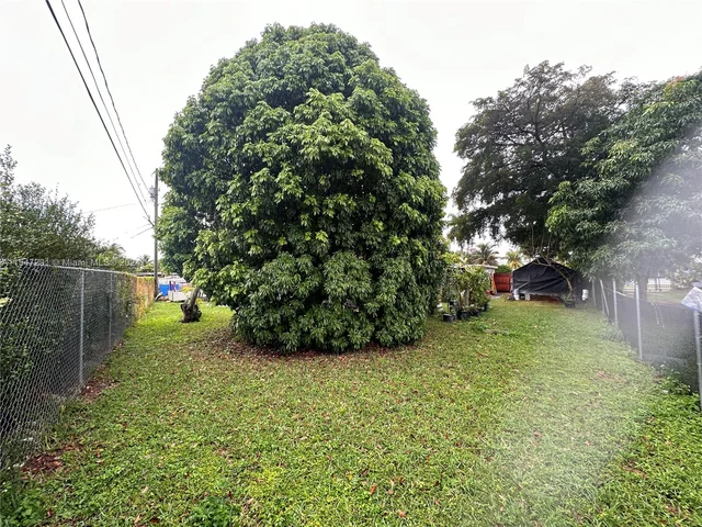 15365 Lincoln Dr, Homestead FL 33033