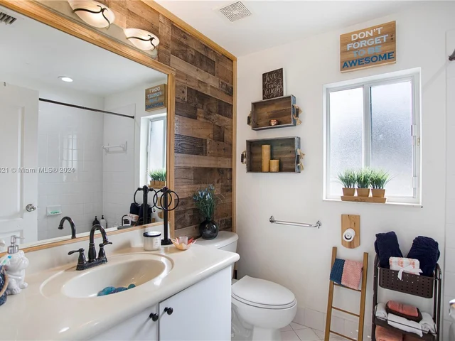 1381 SW 155th Ave, Miami FL 33194