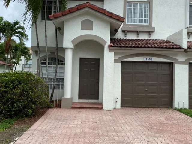 11581 NW 51st Ln, Doral FL 33178