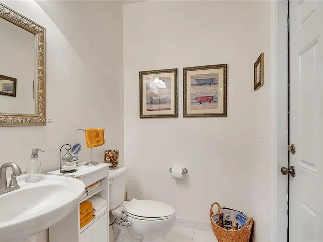 13830 SW 127th Ct, Miami FL 33186