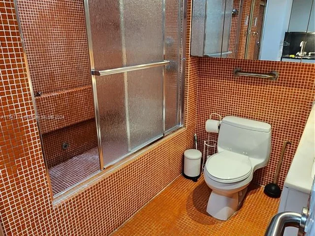 1255 Collins Ave # 206, Miami Beach FL 33139