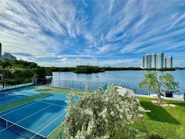 16546 NE 26th Ave # 3G, North Miami Beach FL 33160