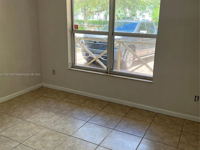 7605 NW 38th Ct # 18, Davie FL 33024