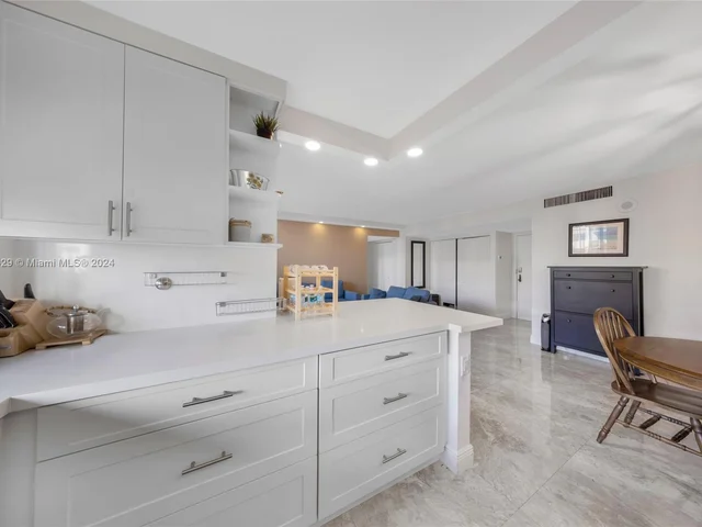 17021 N Bay Rd # 402, Sunny Isles Beach FL 33160