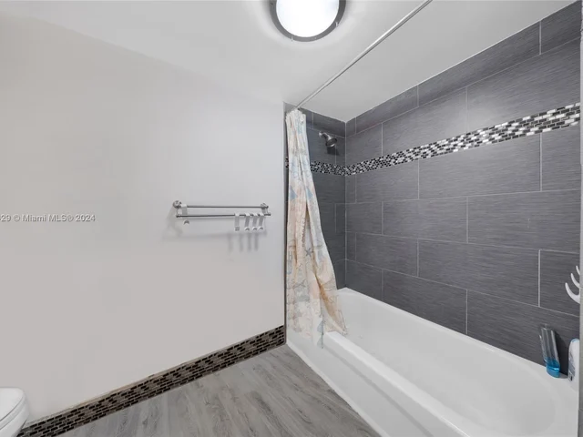 17021 N Bay Rd # 402, Sunny Isles Beach FL 33160