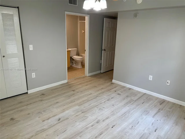 1919 Van Buren St # 308A, Hollywood FL 33020