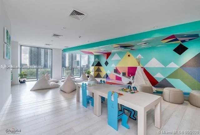 121 NE 34th St # 1415, Miami FL 33137