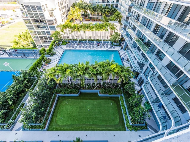 121 NE 34th St # 1415, Miami FL 33137