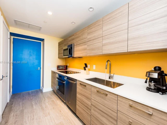 121 NE 34th St # 1415, Miami FL 33137