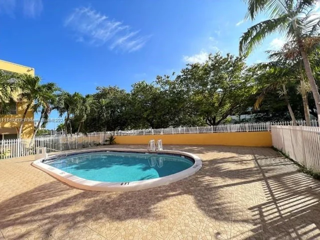 1851 NE 168th St # B3, North Miami Beach FL 33162