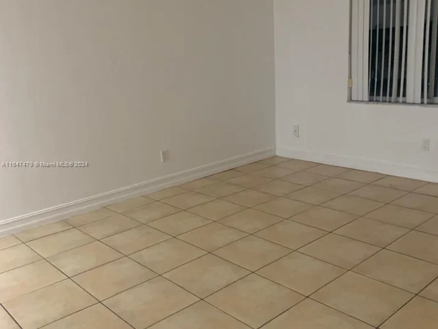 1851 NE 168th St # B3, North Miami Beach FL 33162