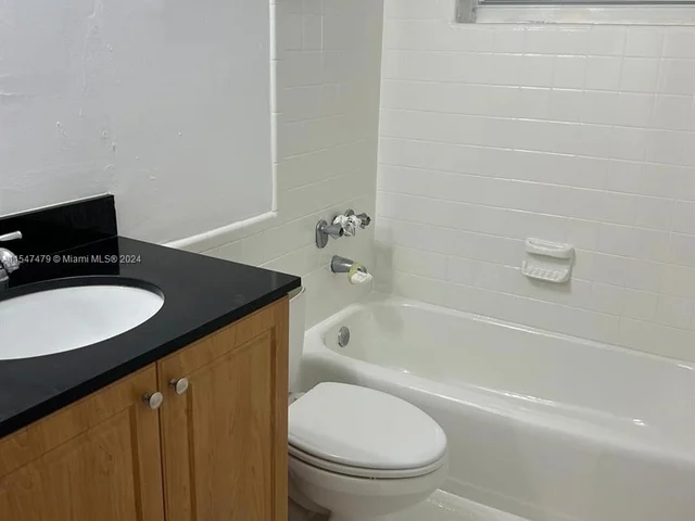 1851 NE 168th St # B3, North Miami Beach FL 33162