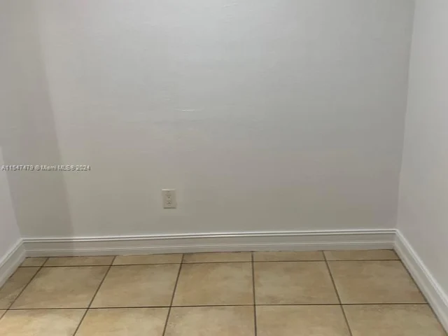 1851 NE 168th St # B3, North Miami Beach FL 33162