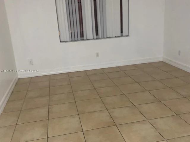 1851 NE 168th St # B3, North Miami Beach FL 33162