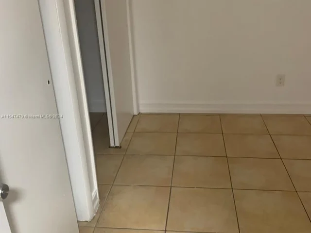 1851 NE 168th St # B3, North Miami Beach FL 33162