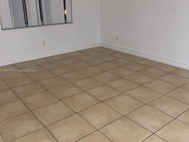 1851 NE 168th St # B3, North Miami Beach FL 33162