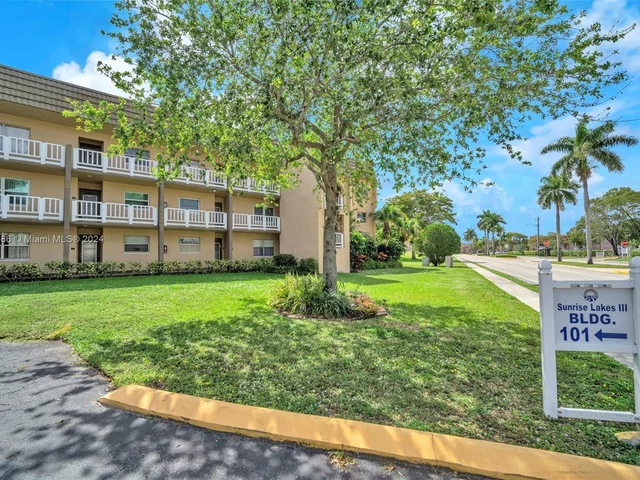 9310 Sunrise Lakes Blvd # 110, Sunrise FL 33322