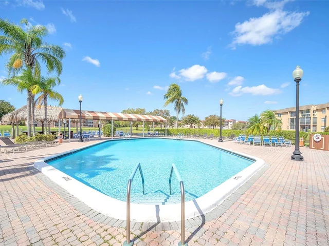 9310 Sunrise Lakes Blvd # 110, Sunrise FL 33322