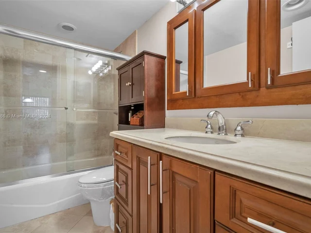 9310 Sunrise Lakes Blvd # 110, Sunrise FL 33322