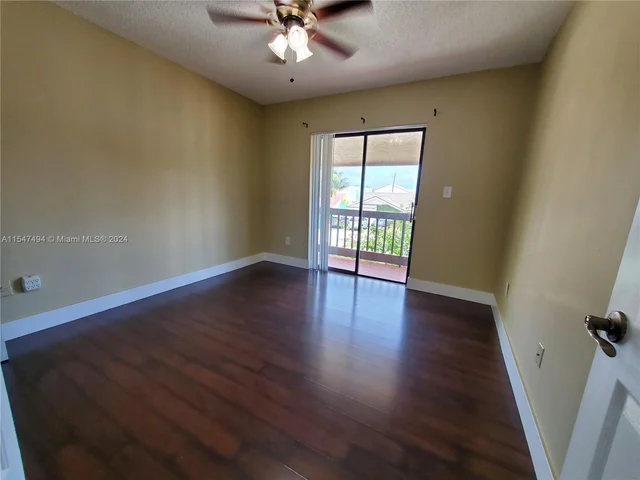 600 SW 89th Ct, Miami FL 33174