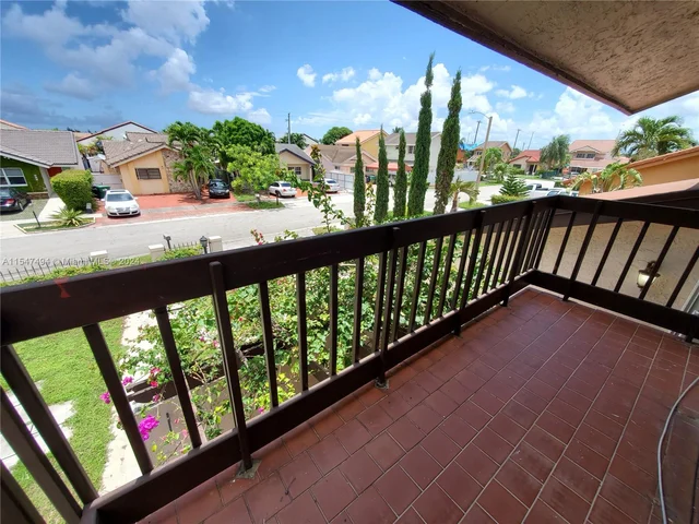 600 SW 89th Ct, Miami FL 33174