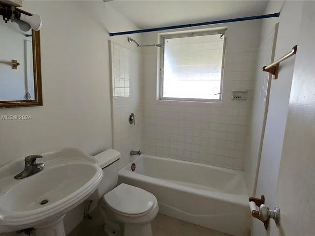 2151 SW 67th Ter, Miramar FL 33023