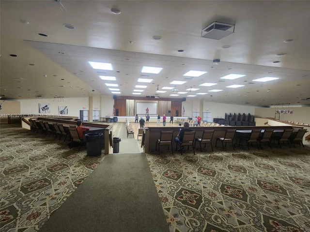 9281 Sunrise Lakes Blvd # 203, Sunrise FL 33322