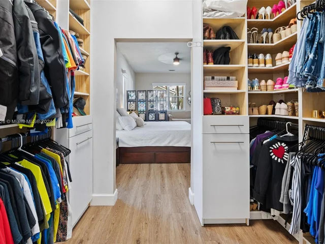 18361 NW 10th St, Pembroke Pines FL 33029