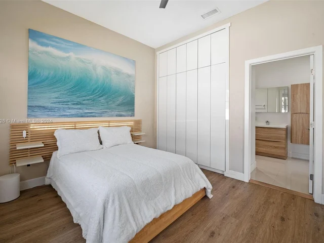 18361 NW 10th St, Pembroke Pines FL 33029