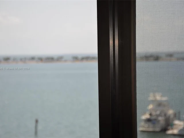 200 SE 15th Rd # 7A, Miami FL 33129