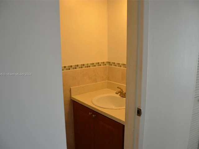 200 SE 15th Rd # 7A, Miami FL 33129