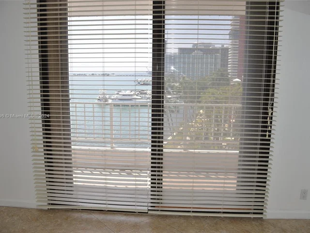 200 SE 15th Rd # 7A, Miami FL 33129