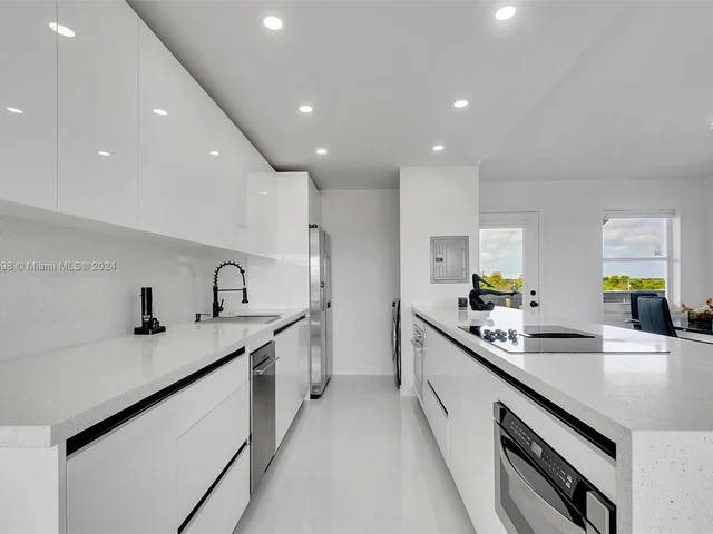 1400 SW 27th Ave # 501, Miami FL 33145