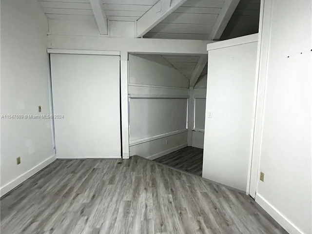 11323 SW 74th Ter, Miami FL 33173