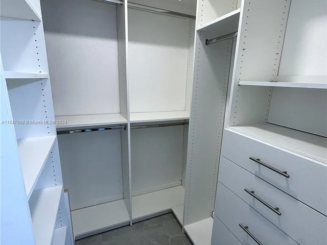 11323 SW 74th Ter, Miami FL 33173