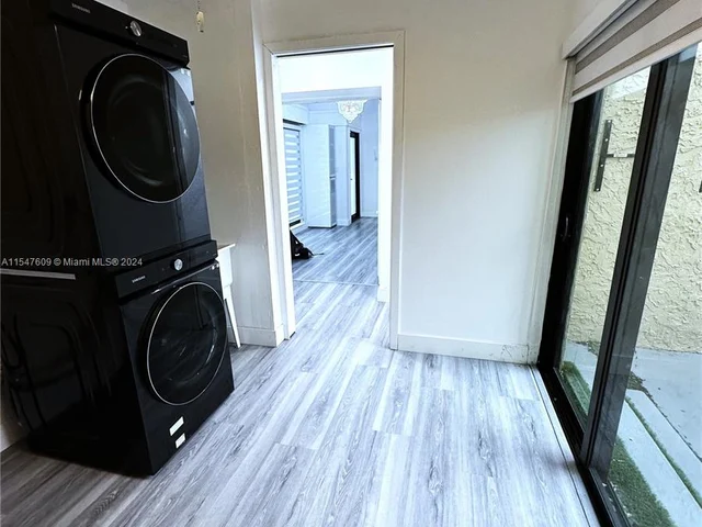 11323 SW 74th Ter, Miami FL 33173