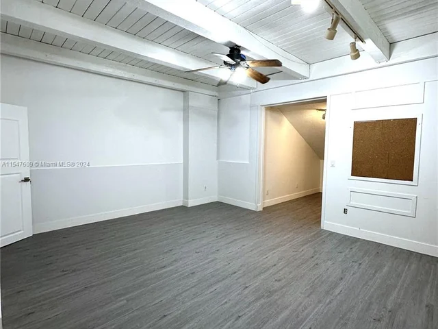 11323 SW 74th Ter, Miami FL 33173