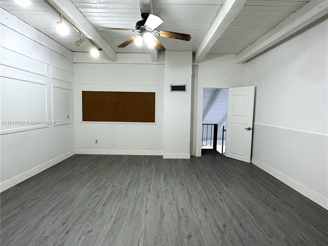 11323 SW 74th Ter, Miami FL 33173