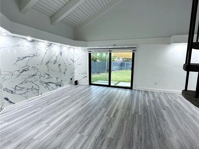 11323 SW 74th Ter, Miami FL 33173