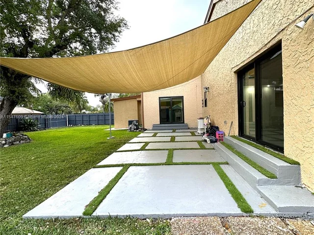 11323 SW 74th Ter, Miami FL 33173