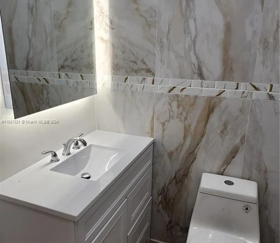 17750 NE 19th Ave, North Miami Beach FL 33162