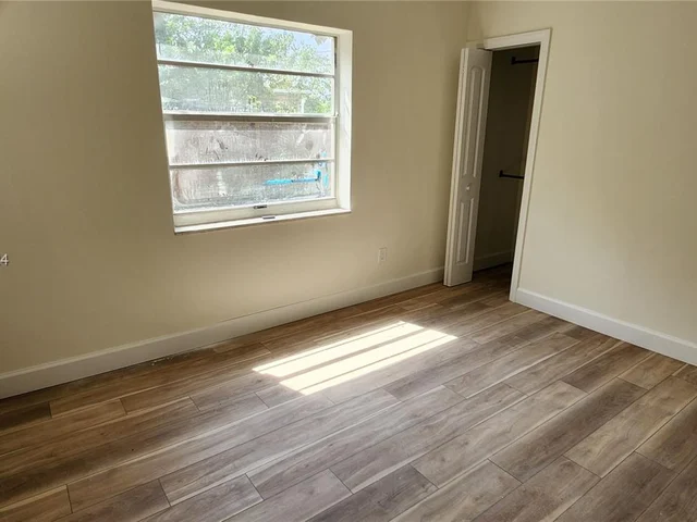 17750 NE 19th Ave, North Miami Beach FL 33162