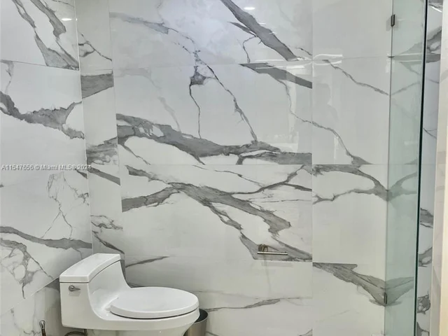 10730 NW 66th St # 108, Doral FL 33178