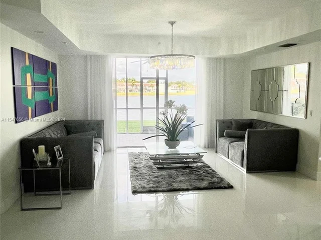 10730 NW 66th St # 108, Doral FL 33178