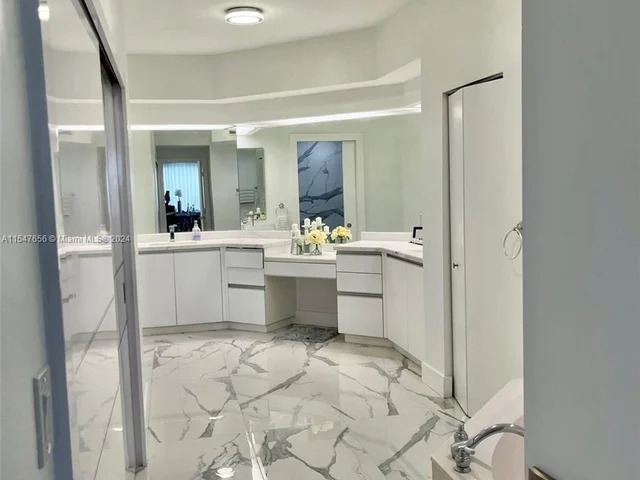 10730 NW 66th St # 108, Doral FL 33178