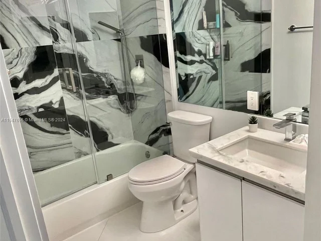 10730 NW 66th St # 108, Doral FL 33178