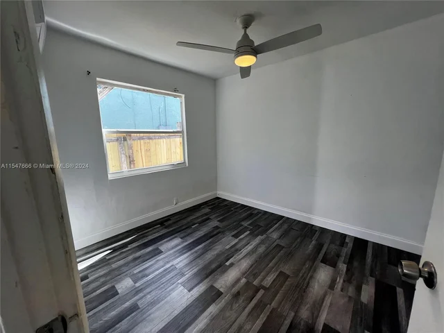 513 Franklin Rd, West Palm Beach FL 33405